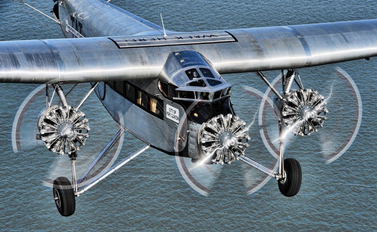 1641451822_2-hdpic-club-p-ford-trimotor-samolet-foto-4.jpg