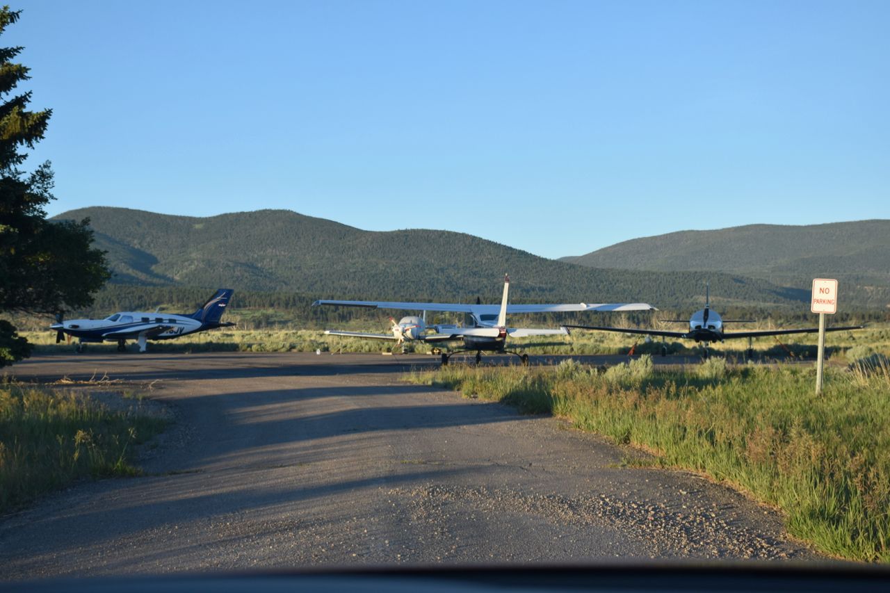 4 planes in 3 parking spots - 1.jpg