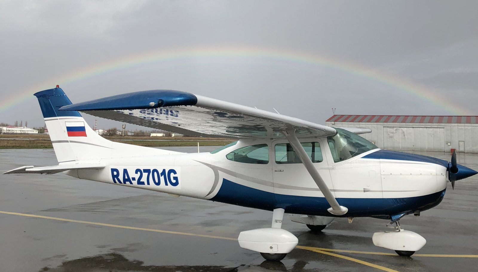 Cessna 182P.jpg