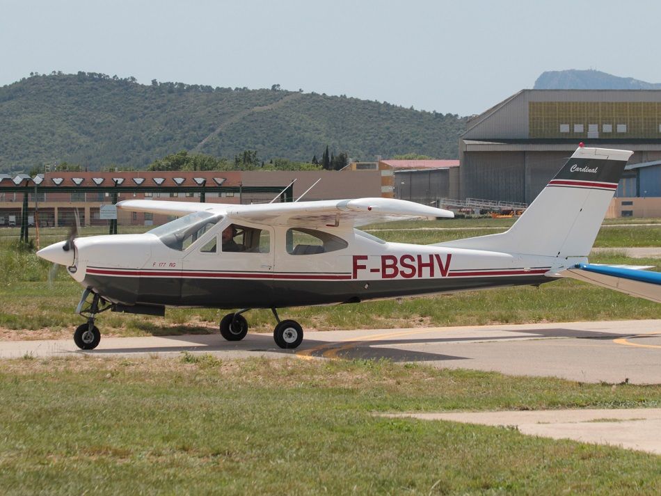 CESSNA F-177 RG.jpg