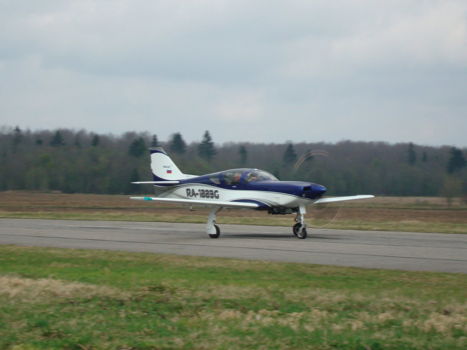 Glasair III. 03-10.05.2013г.Гостилицы.Подготовка к перегону. 049.jpg