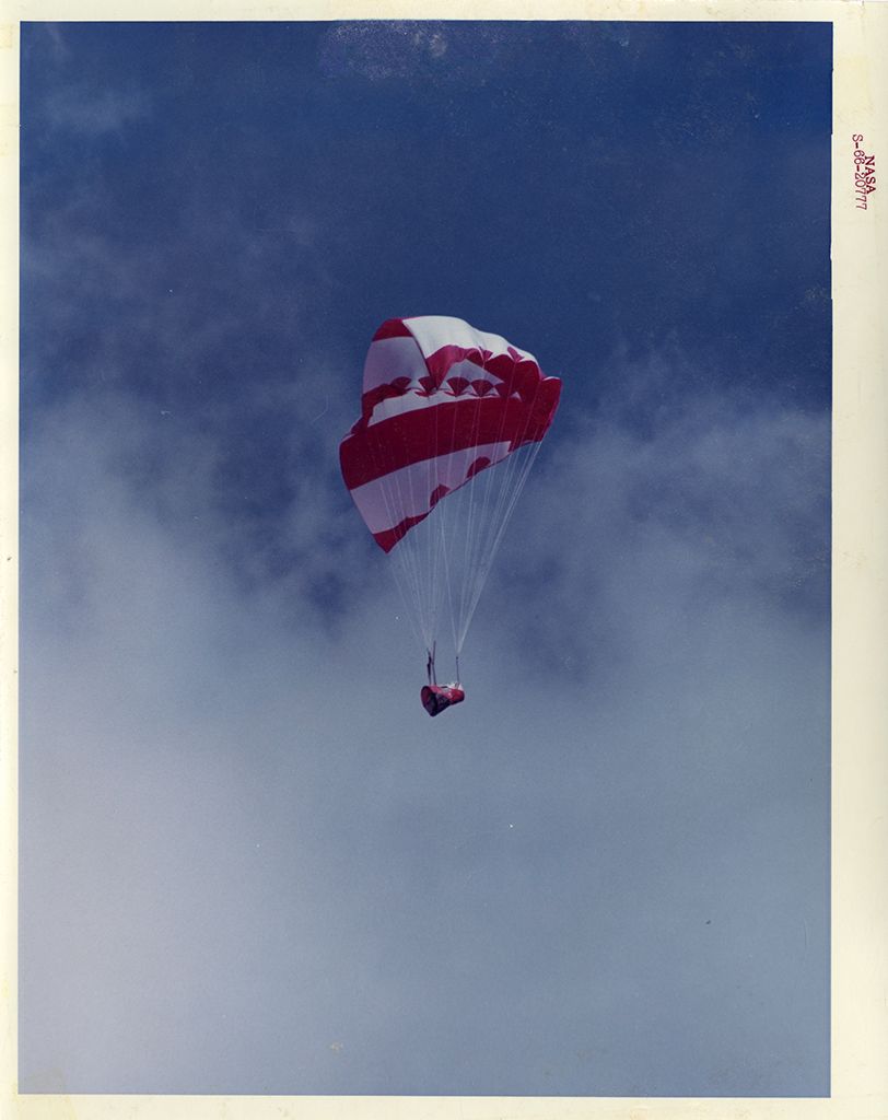 PC_5274 - NASA 5-66-20777 - Rogallo Collection012.jpg