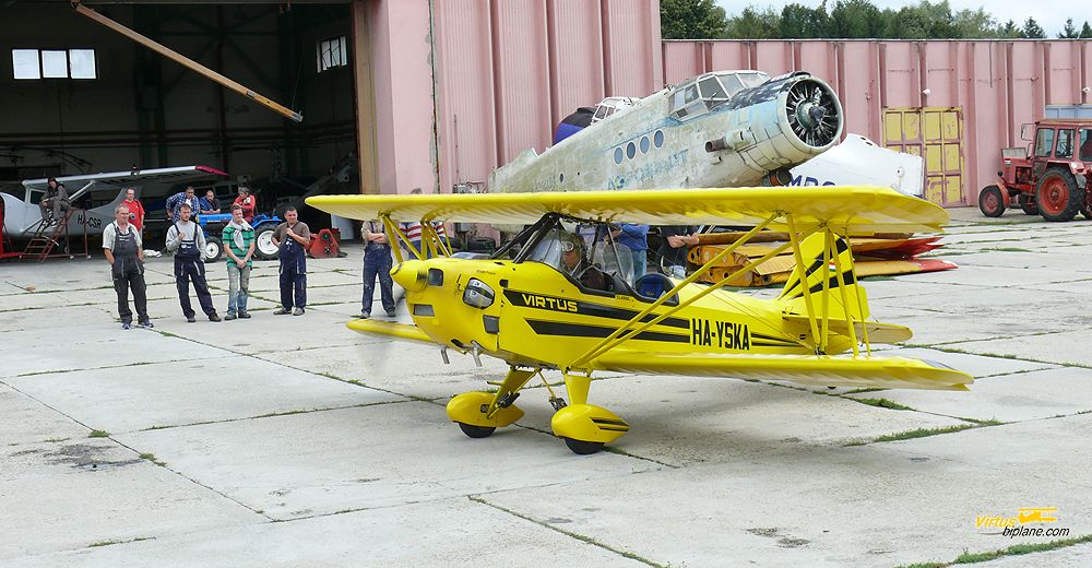 Virtus Biplane 05.jpg