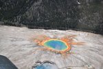 Yellowstone_geisers_-_1.jpg