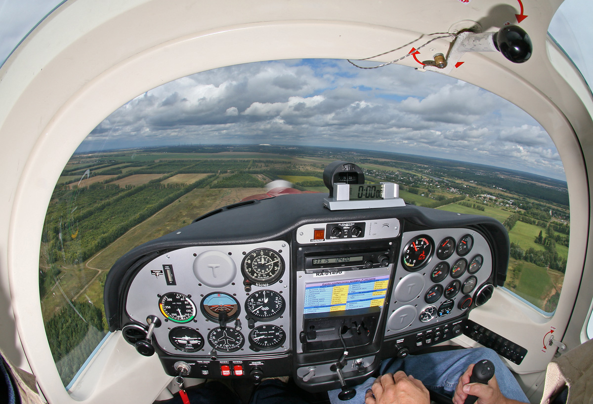 Severka-TecnamP2002S-0149G-cockpit-inflight.jpg