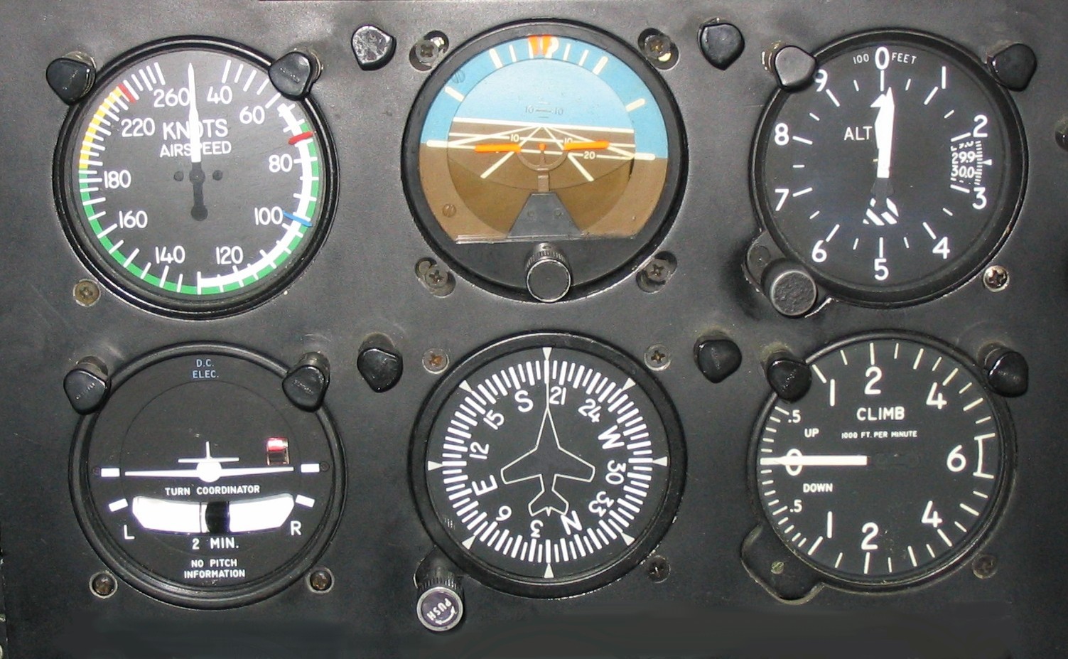 Six_flight_instruments.JPG