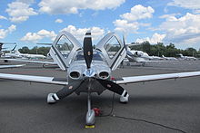 220px-Cirrus_SR22_front_view.jpg