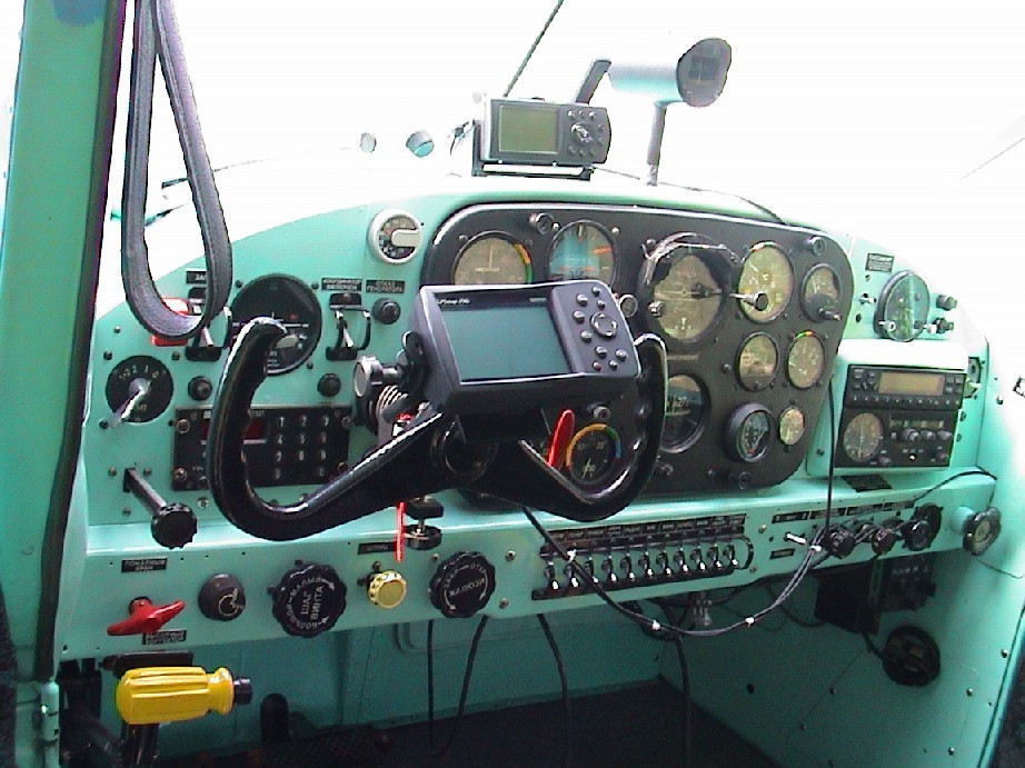 pribornaya-panel-yak-12a.jpg