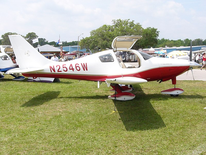 800px-Cessna350N2546W01.jpg